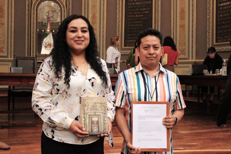 Buscan proteger la labor vitalicia de los cronistas municipales en Puebla