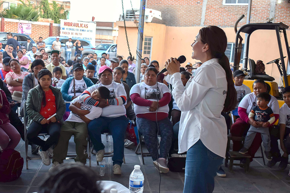 Garantizar acceso a la salud de los cholultecas propone Nay Salvatori