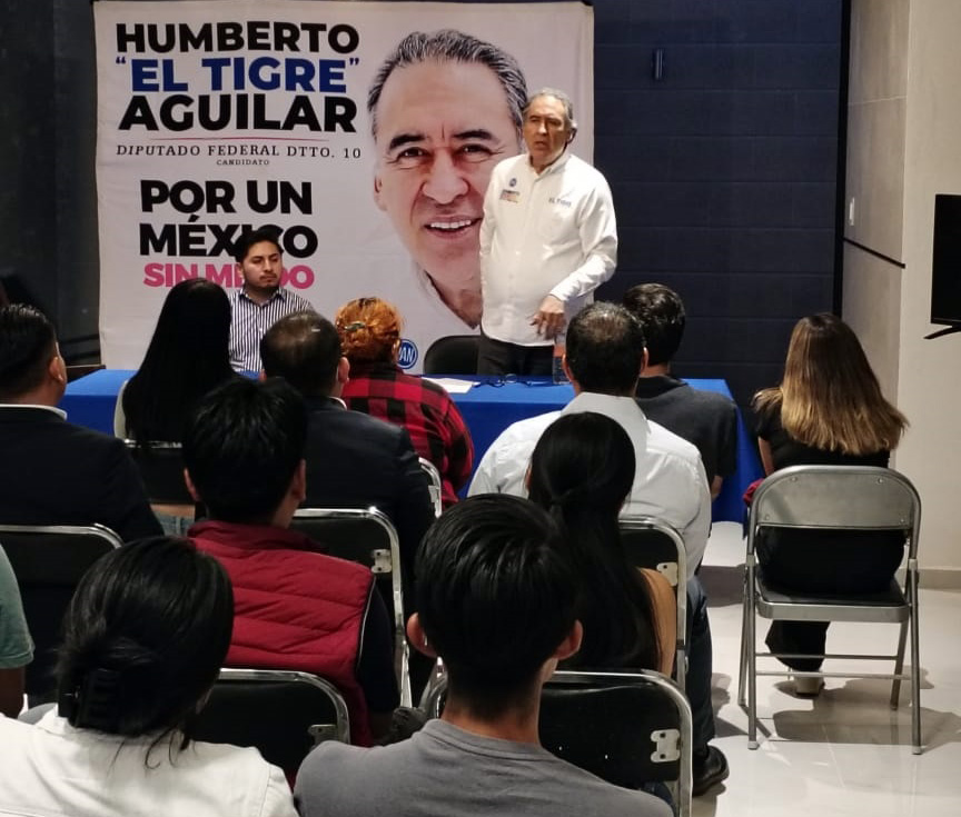 Jóvenes de San Andrés Cholula cierran filas con Humberto Aguilar