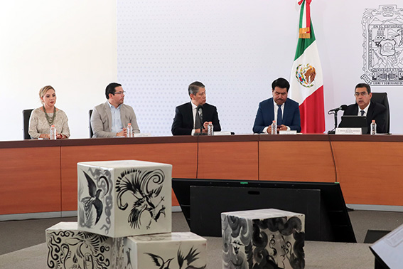 Paola Angon presente en mesa de trabajo de seguridad pública