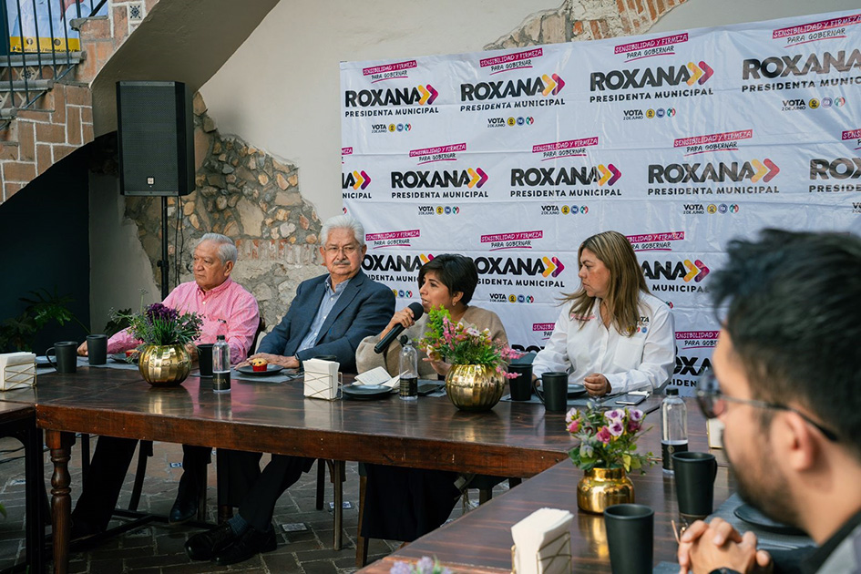 Roxana Luna se reúne con empresarios de San Pedro Cholula