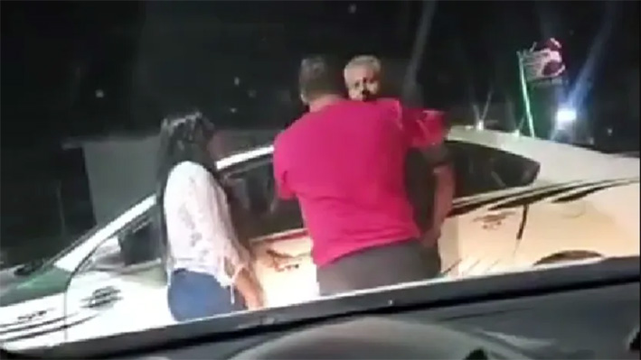 Activista Olimpia Coral Melo es agredida por varios hombres en gasolinería de Huehuetla