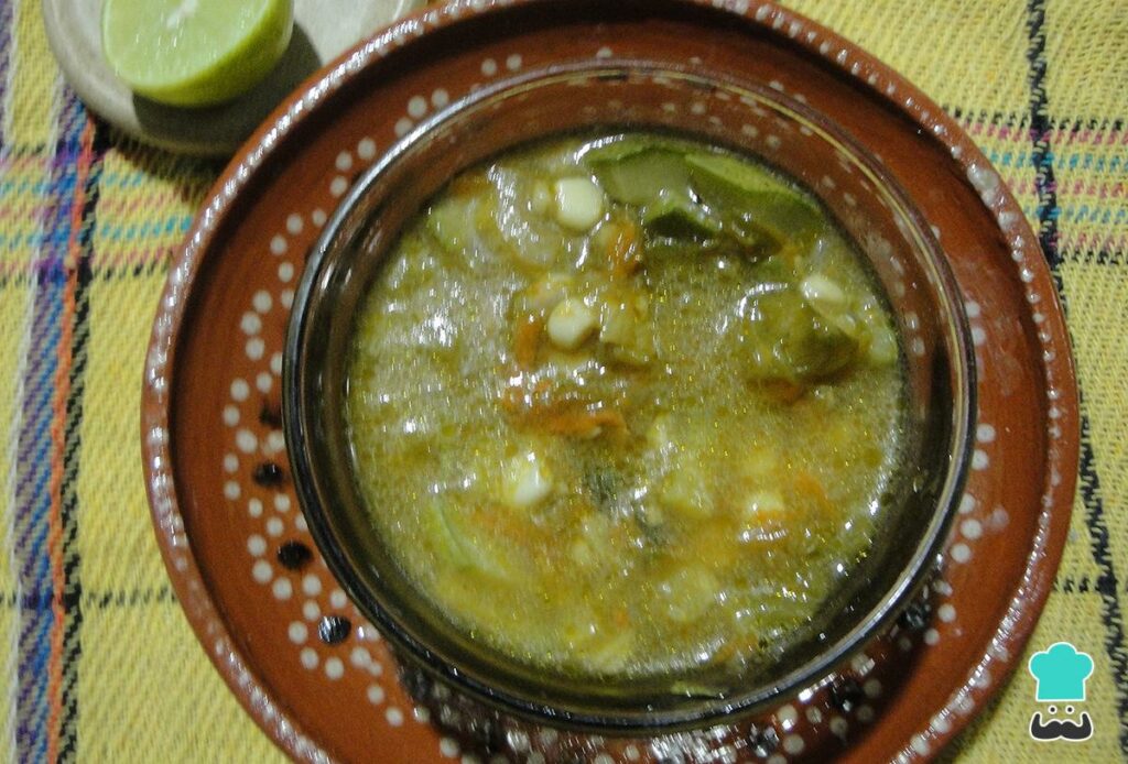 Sopa de flor de calabaza