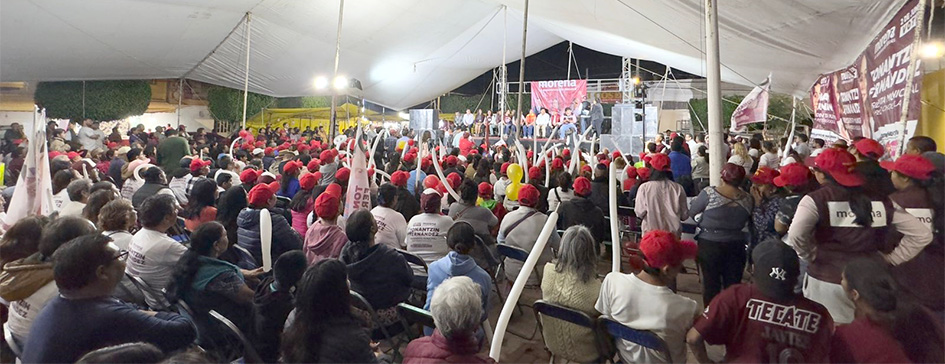 Cientos de vecinos de Momoxpan recibieron a Tonantzin Fernández