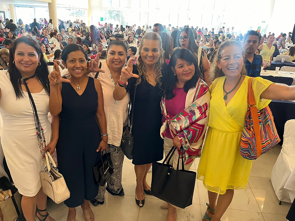 “Lolita” Parra se compromete con mujeres emprendedoras de Cholula