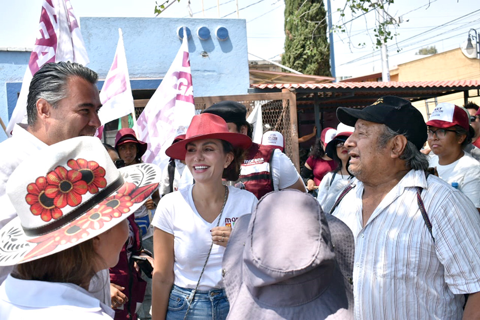 Nay Salvatori pide voto «6 de 6» en la junta auxiliar de Tlaxcalancingo en San Andrés Cholula.
