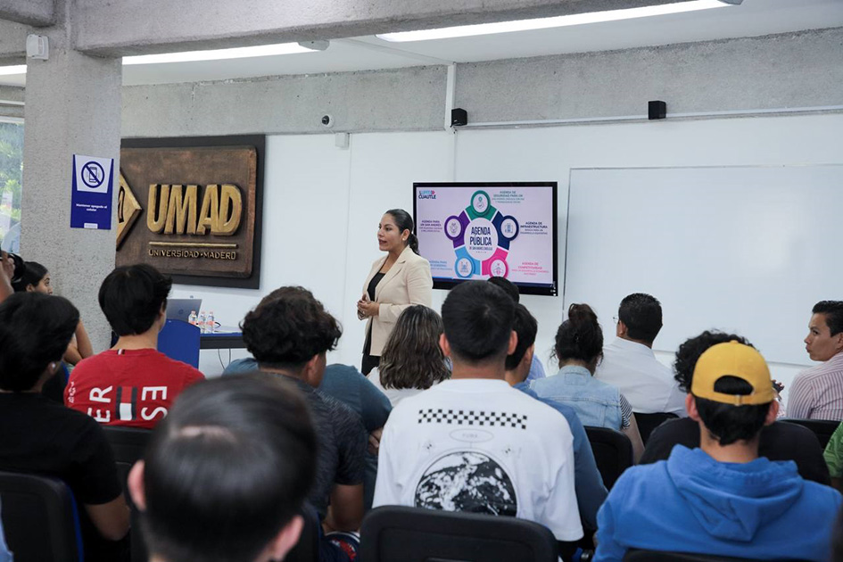Lupita Cuautle presenta su agenda pública de San Andrés Cholula en la Universidad Madero
