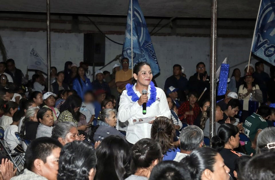 Vecinos de San Antonio Cacalotepec sumados con lupita Cuautle