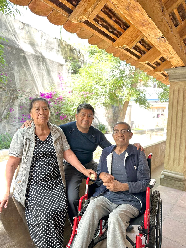Nada como el amor de la familia: Alejandro Cuaxiloa