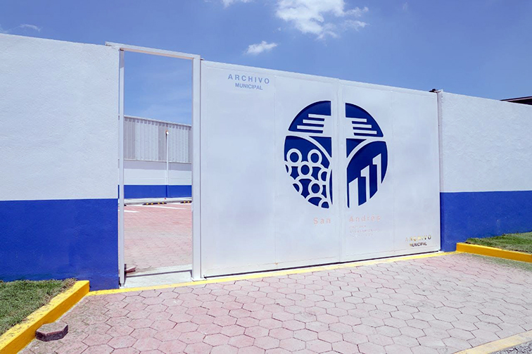 Inaugura Mundo Tlatehui rehabilitación del edificio de archivo municipal