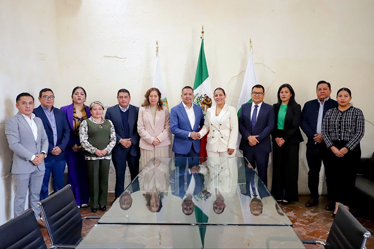 Realizan Mundo Tlatehui y Lupita Cuautle primera reunión para la transición