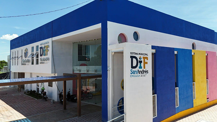 Entrega Mundo Tlatehui rehabilitación del nuevo edificio del sistema municipal DIF