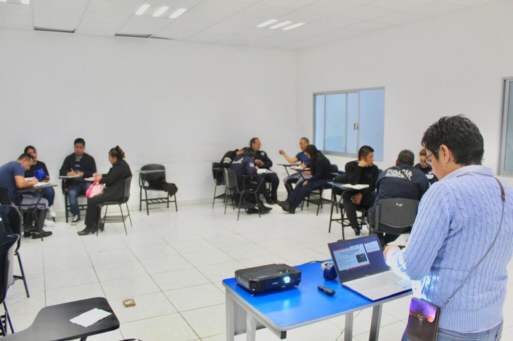 Recibe policía municipal seminario focalizado al marco jurídico