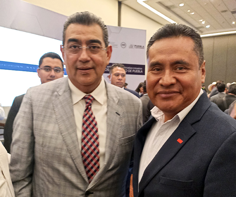 Se reunió edil de Coronango con el gobernador y homólogos del PT