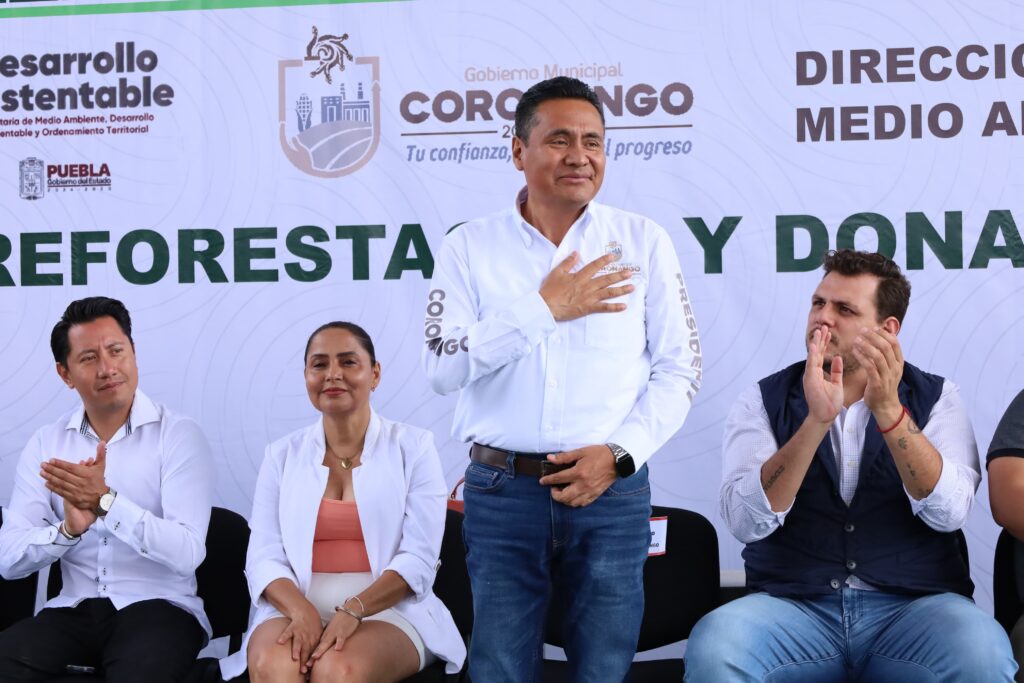 Con jornada de reforestación, Armando Aguirre impulsa desarrollo sustentable en Coronango