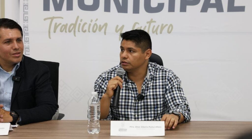 Anuncia Omar Muñoz maratón de obras de pavimentación 