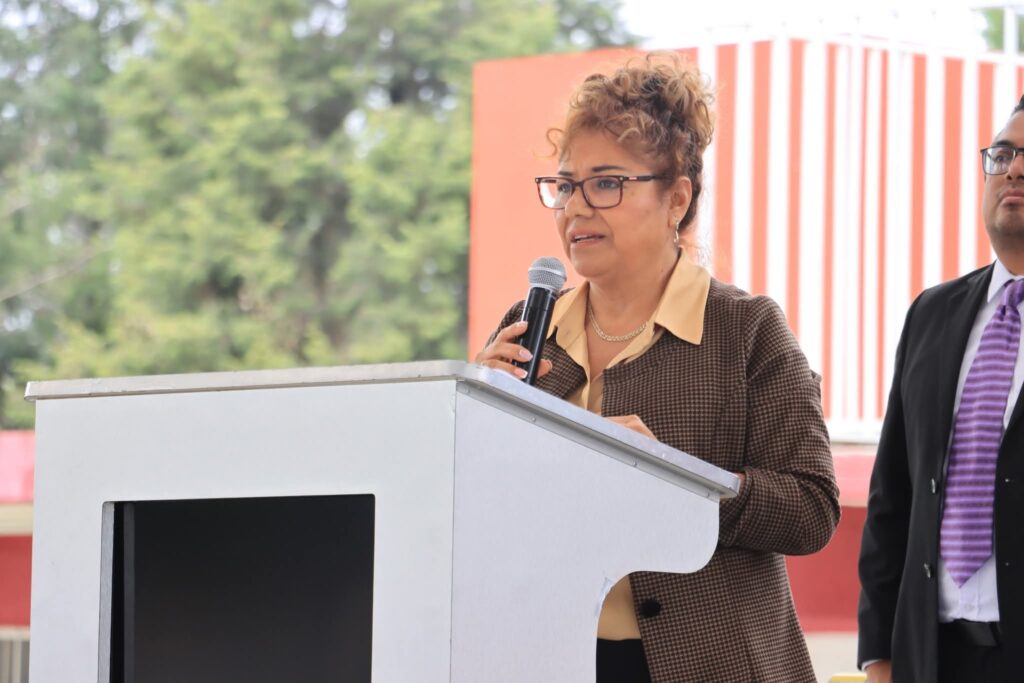 Preside Tere Alfaro festejos por el 30 aniversario del Bachillerato General Oficial Josefa Ortiz de Domínguez