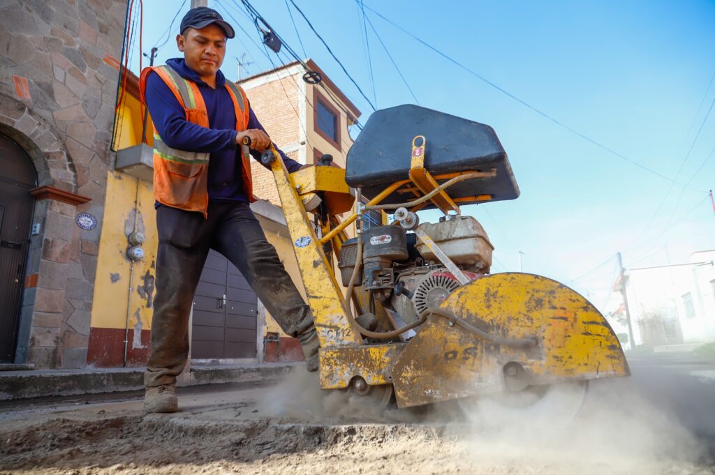 Cuidamos tus calles: más de 1,500 baches tapados en más de 100 vialidades de San Pedro Cholula