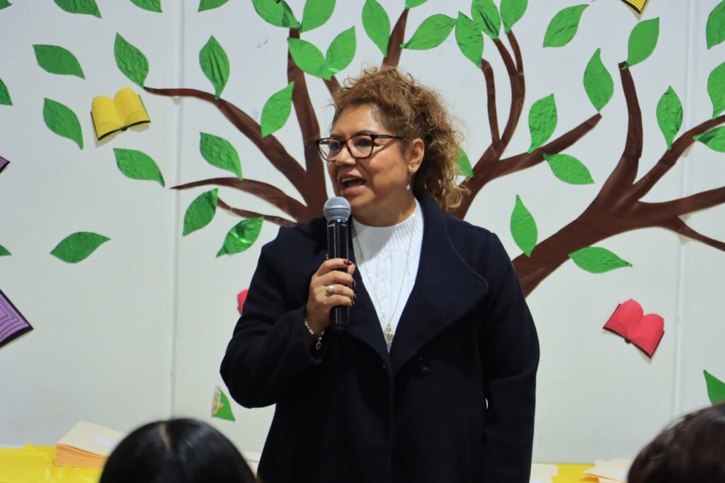 Encabeza Tere Alfaro cierre de los talleres “Dando Sonrisas a mi Alrededor”