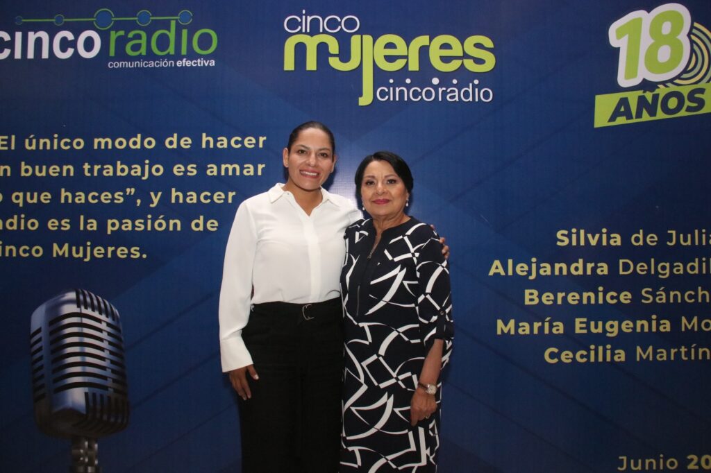 Lupita Cuautle Presente en el Aniversario Cinco Mujeres
