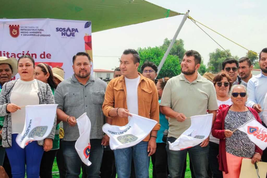 Inicia obra de drenaje sanitario en la calle Real de Puebla, Santa Ana Xalmimilulco