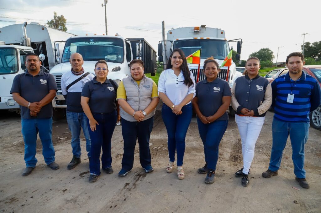 Reafirma Tonantzin Fernández compromiso con personal de Limpia: entregan kits de protección impermeable