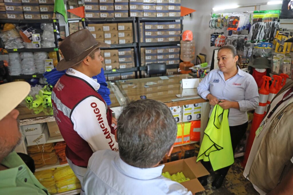 Anuncia Omar Muñoz construcción de clínica de salud y subcomandancia en San Lorenzo Almecatla