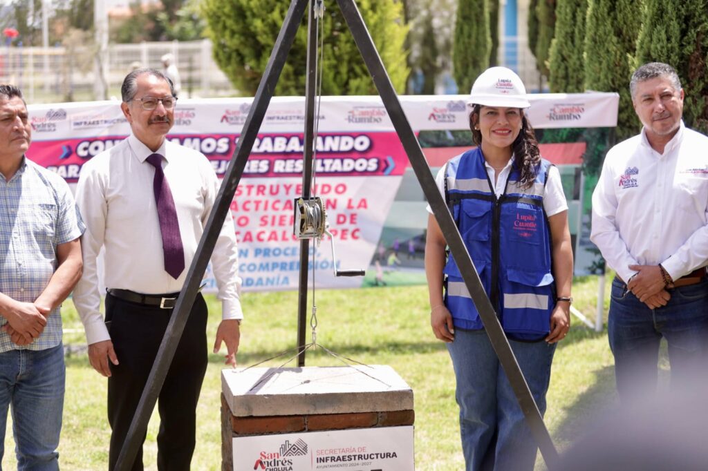 Arranca Lupita Cuautle constucción de aulas en San Antonio Cacalotepec