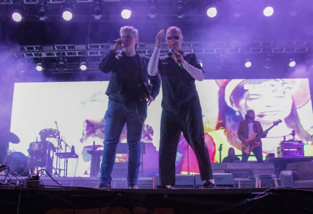 Éxito total la Feria Patronal de Huejotzingo: Roberto Solís encabeza concierto de Plastilina Mosh