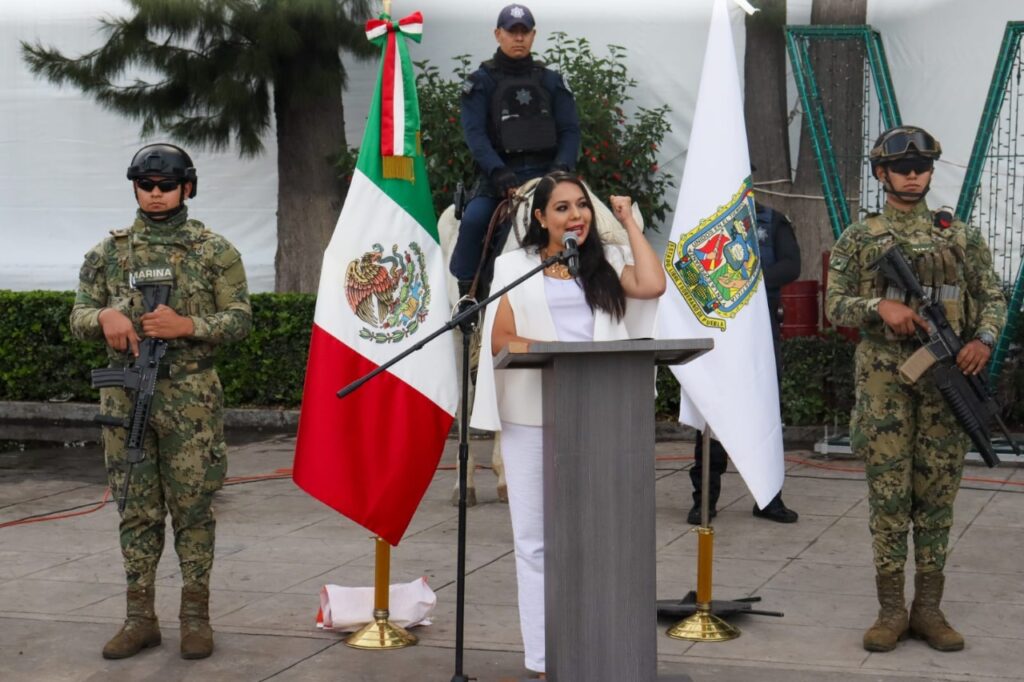 Gobierno de Tonantzin Fernández realiza Ceremonia Conmemorativa del 15 de Septiembre