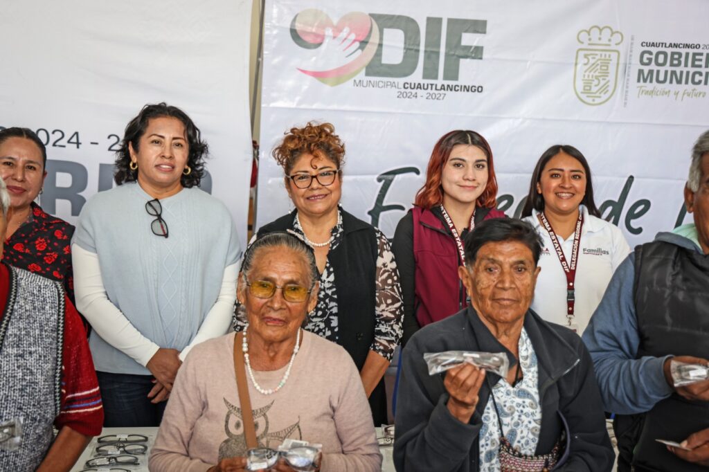 Tere Alfaro contribuye a la salud visual de personas en situación vulnerable