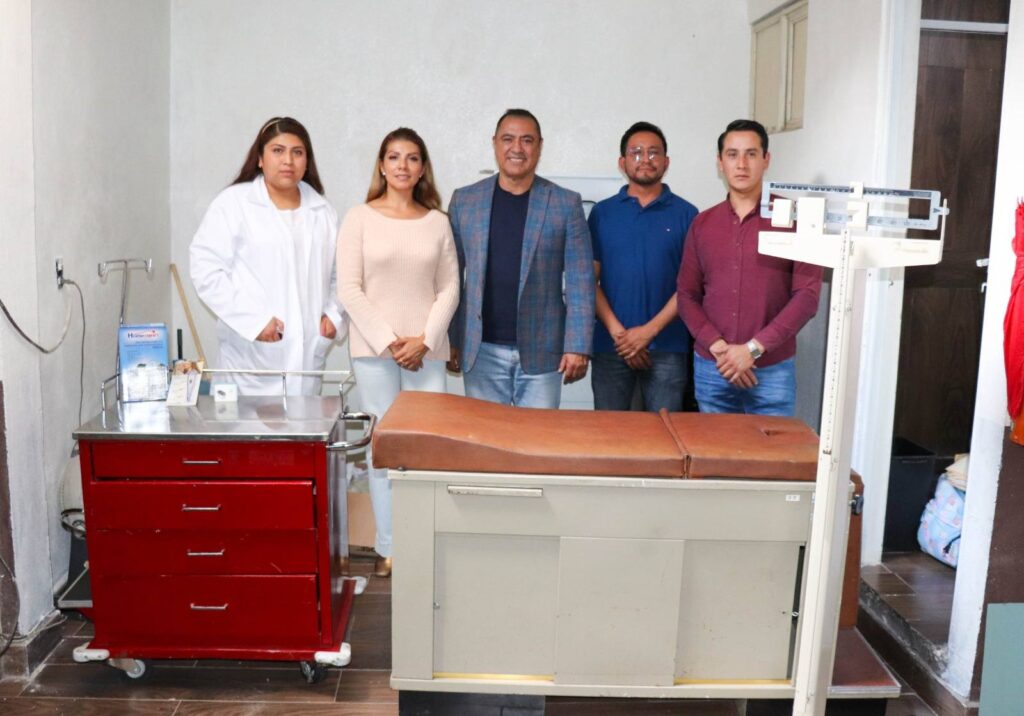 La Regiduría de Salud dona equipo médico y medicamentos al CERESO municipal para fortalecer la atención sanitaria