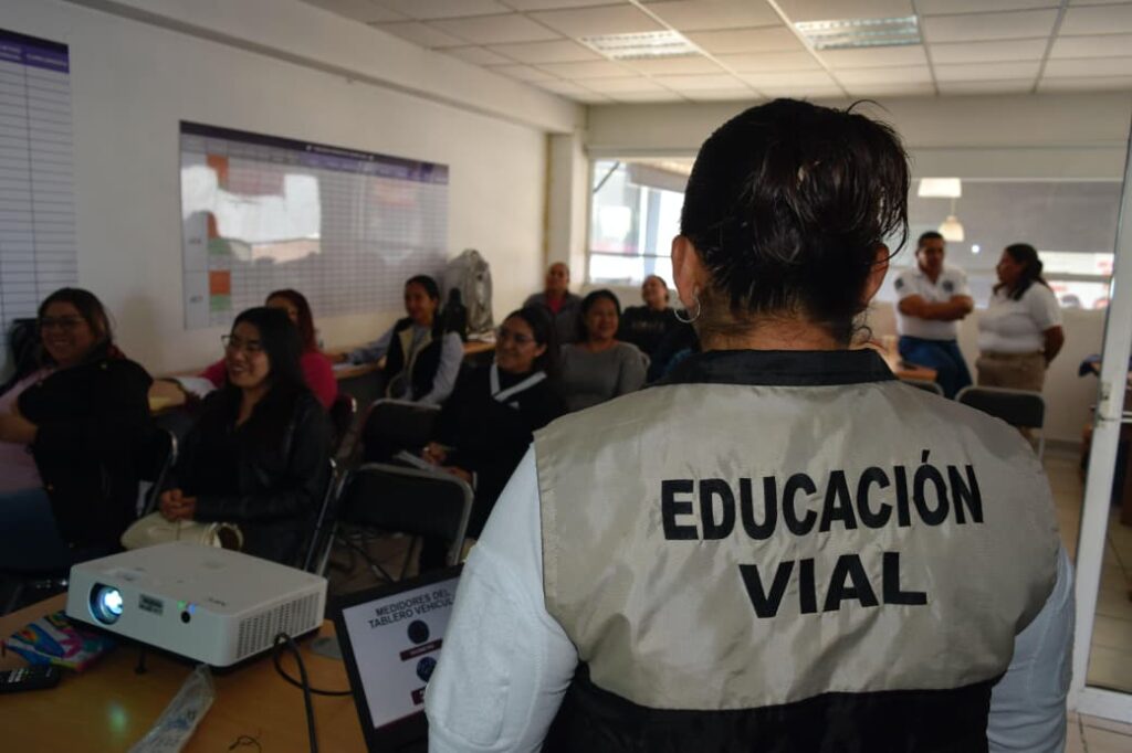 Gobierno de San Pedro Cholula realiza cursos de manejo para mujeres