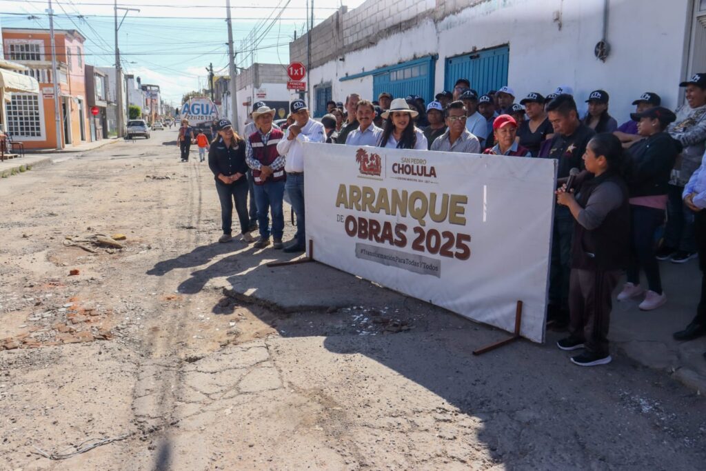 “Seguiremos dignificando las vialidades de todo San Pedro Cholula”: Tonantzin Fernández