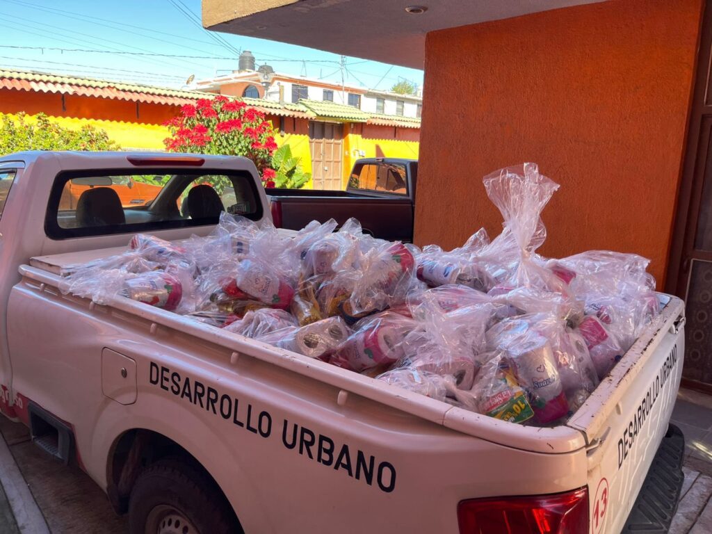 Gobierno de Coronango y senadora Liz Sánchez entregan víveres en zonas afectadas por lluvias