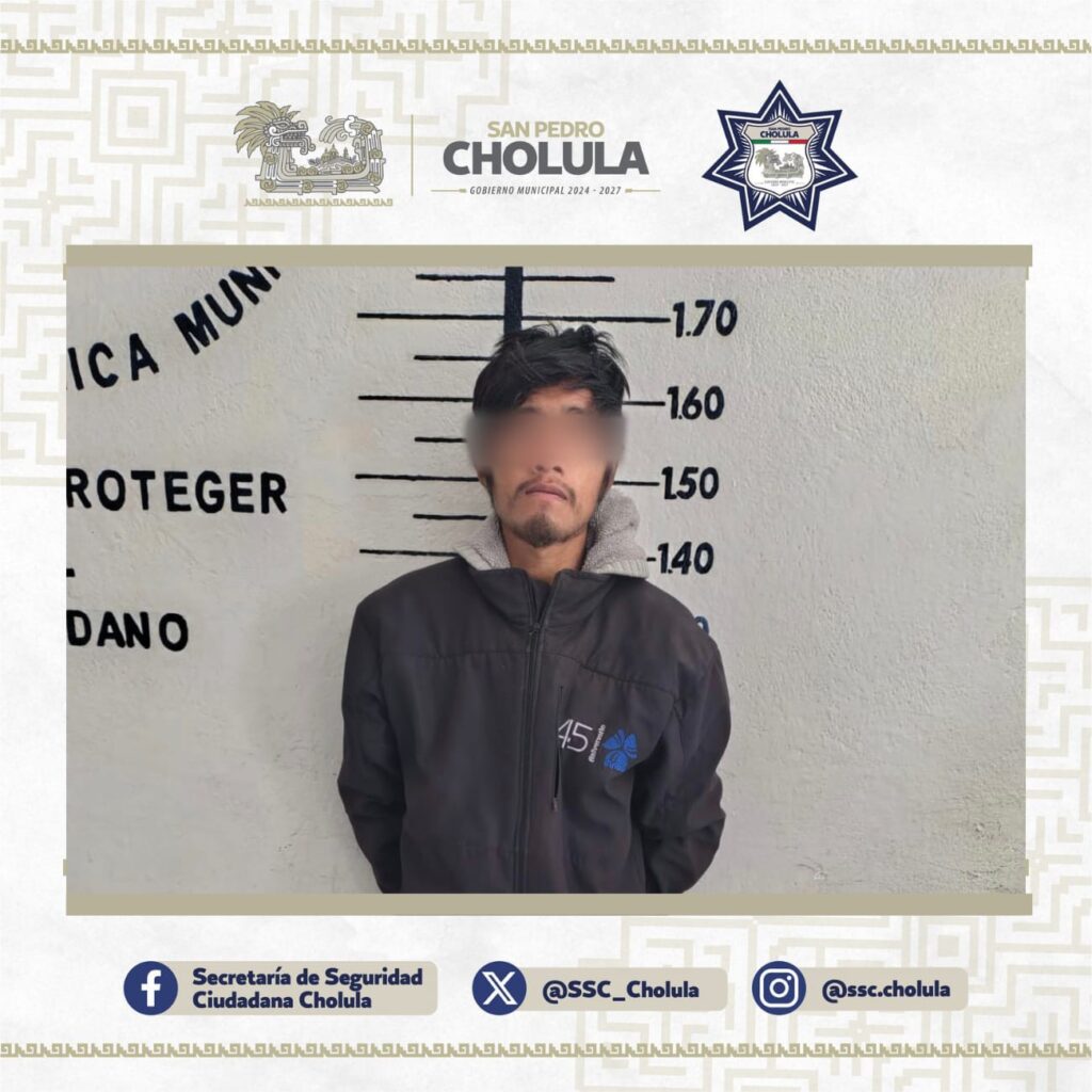 Policías de Cholula aseguran a un hombre por intento de robo de bicicleta en el Barrio de Jesús