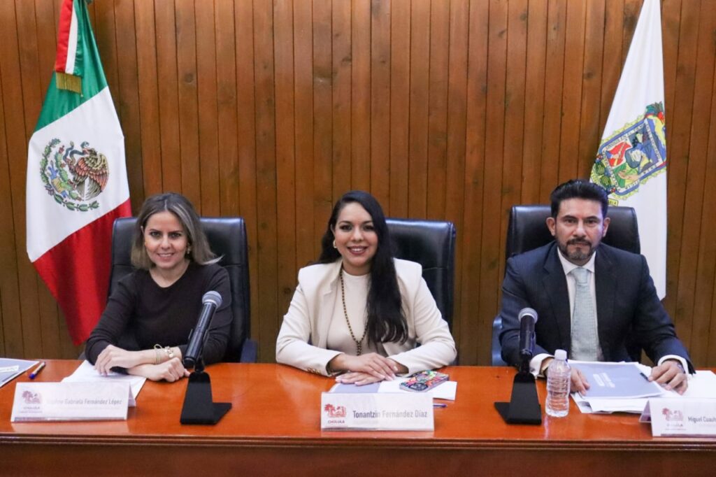 Funcionarios de San Pedro Cholula, cumplen con la rendición de cuentas al Cabildo