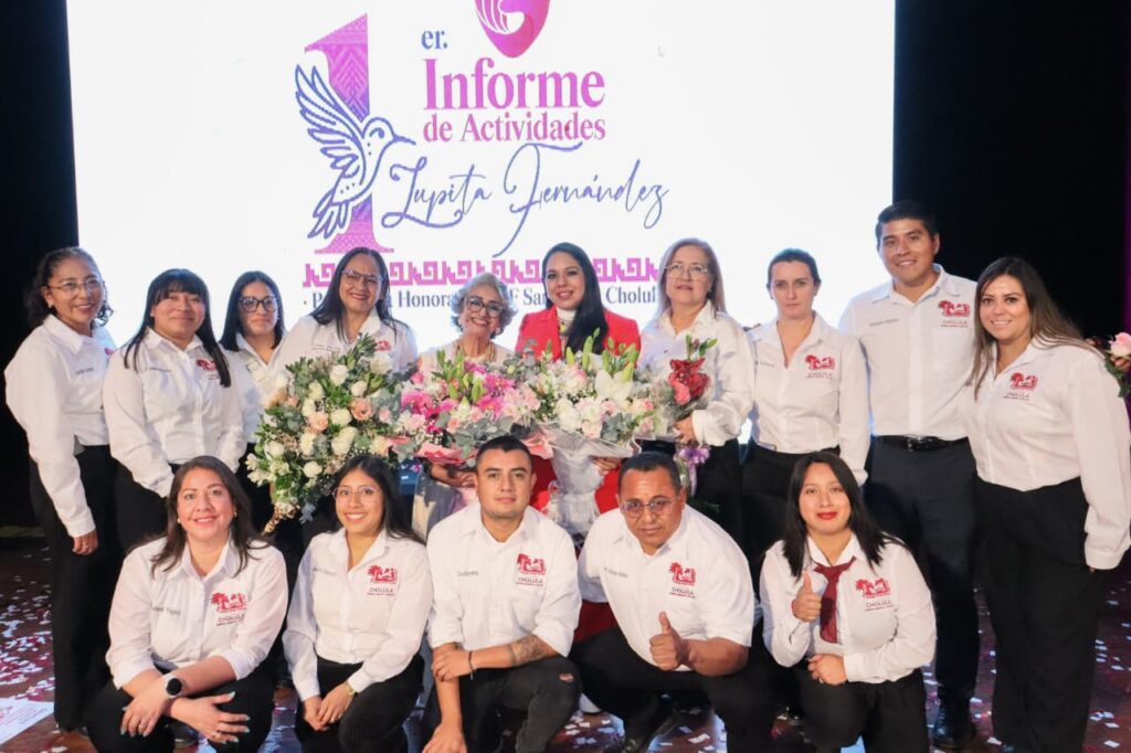 Rinde Lupita Fernández su primer informe de labores al frente del DIF Municipal de San Pedro Cholula