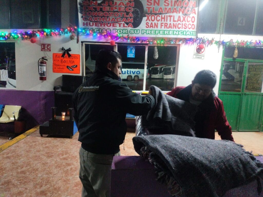 ANTE BAJAS TEMPERATURAS PROTECCIÓN CIVIL INVITA A POBLANOS A PROTEGERSE EN DORMITORIOS TEMPORALES