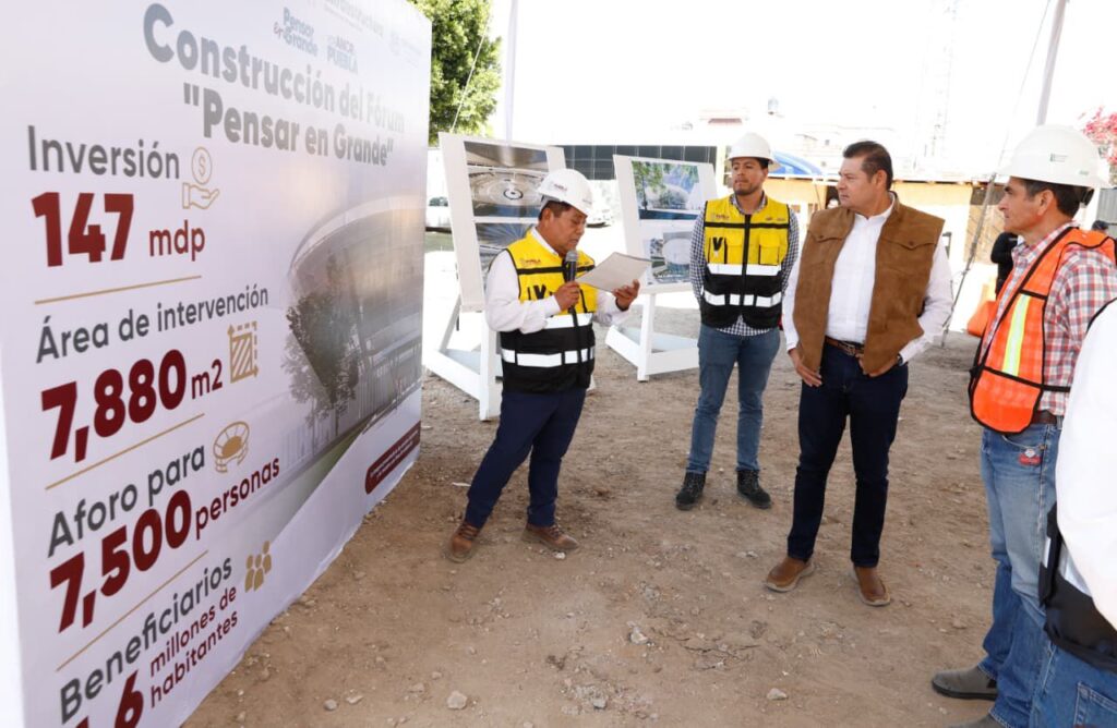 BAJO LINEAMIENTOS DEL INAH, AVANZA CONSTRUCCIÓN DEL FORUM PENSAR EN GRANDE