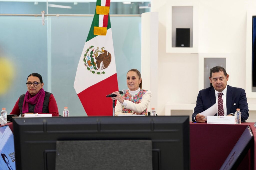 SE INVIERTEN 13 MIL MDP PARA LA RECONSTRUCCIÓN EN ESTADOS AFECTADOS POR LLUVIAS INTENSAS; 2 MIL 500 MDP SE DESTINAN A PUEBLA: PRESIDENTA CLAUDIA SHEINBAUM
