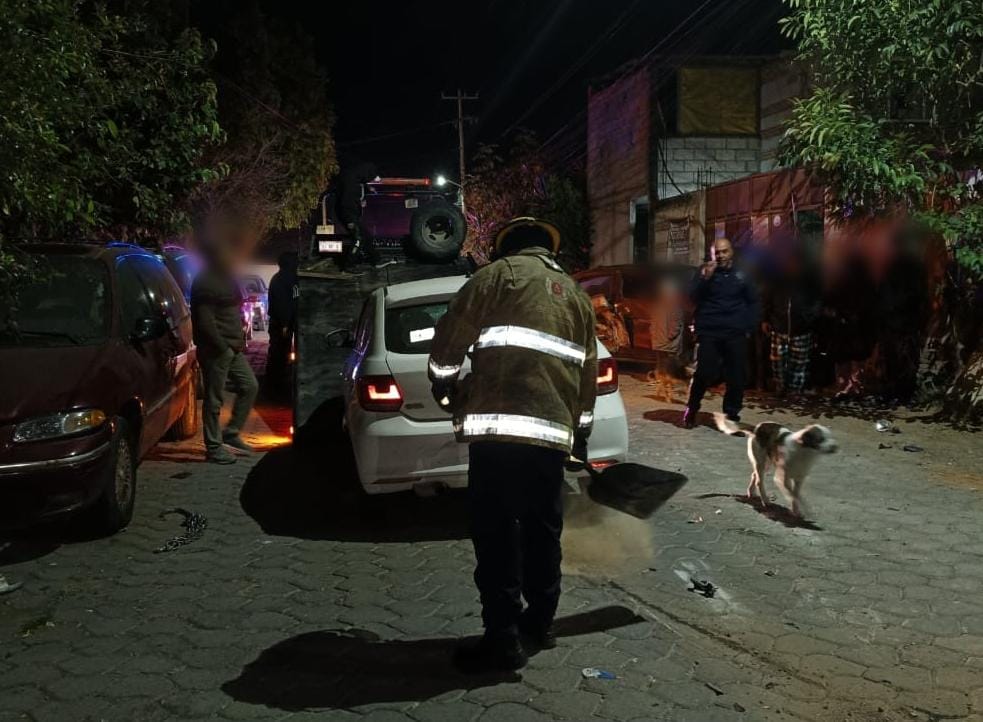 Protección Civil de San Pedro Cholula atiende percances vehiculares en San Juan Tlautla y Santiago Momoxpan