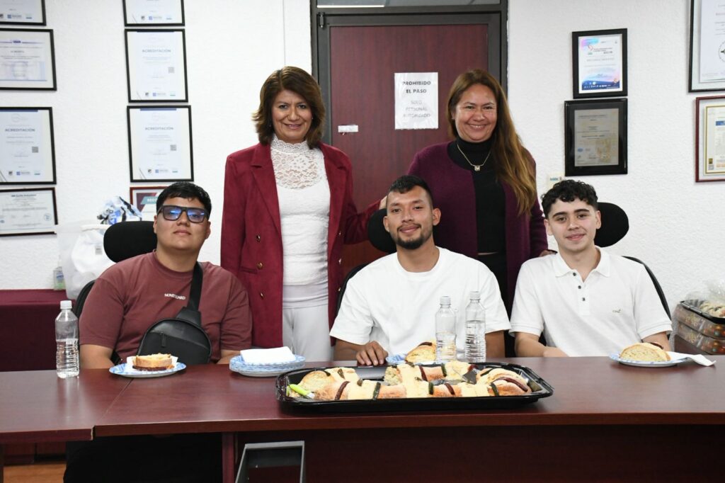 Fortalece UTH intercambios internacionales con llegada de estudiantes colombianos