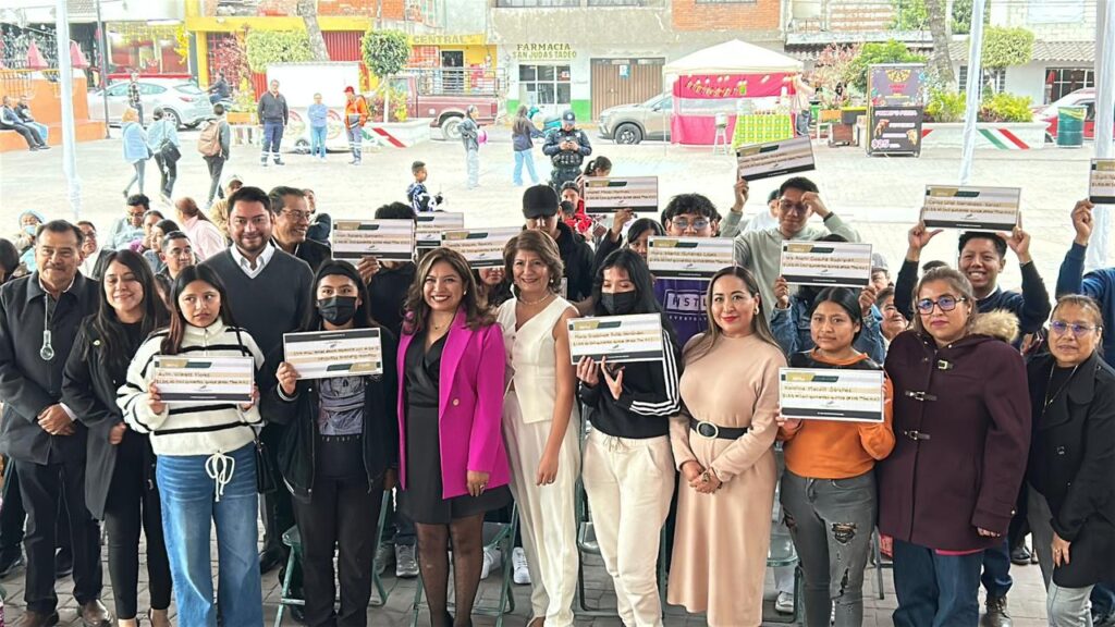 Incrementa UTH becas para estudiantes sobresalientes con apoyo municipal
