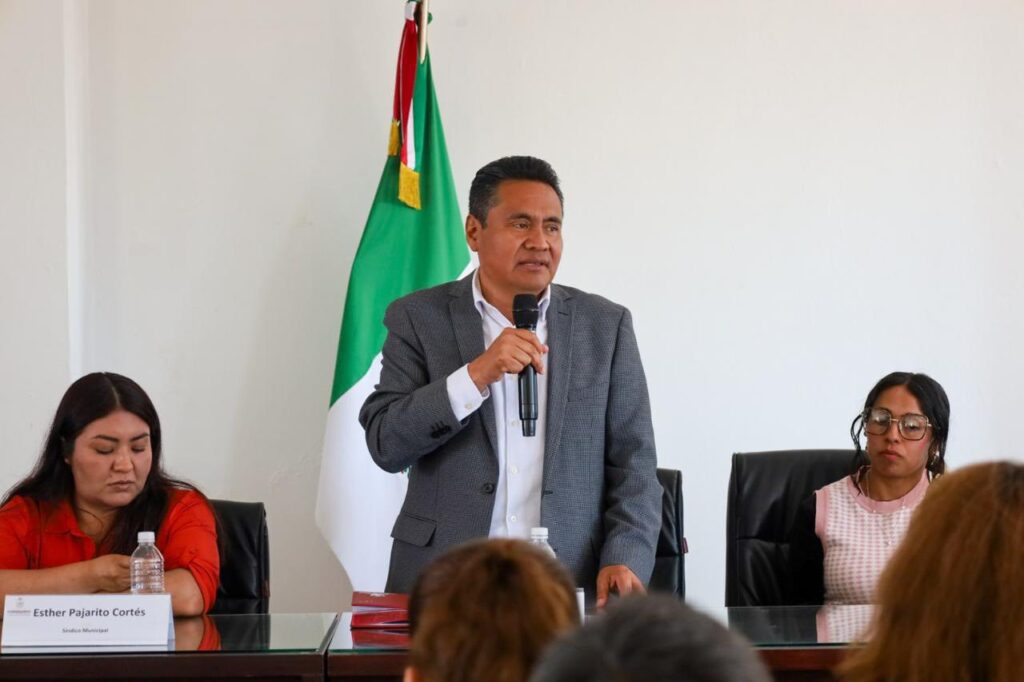 Armando Aguirre se reúne con fraccionamientos para fortalecer servicios y seguridad en Coronango