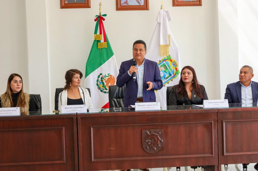 Ayuntamiento de Coronango y UTH firman convenio en beneficio de estudiantes