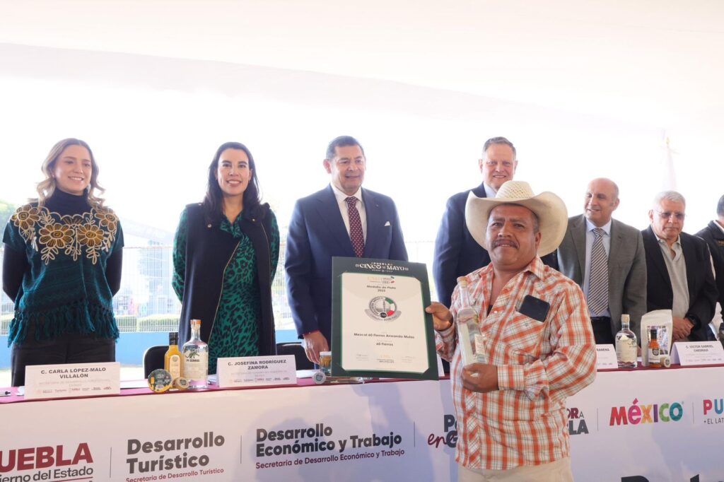 GOBIERNO ESTATAL CONSOLIDA A PUEBLA COMO POTENCIA INTERNACIONAL DEL MEZCAL