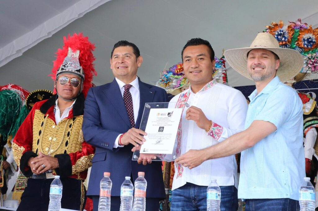 HUEJOTZINGO Y SU CARNAVAL OBTIENEN SELLO «HECHO EN MÉXICO»; SE PROYECTA A NIVEL NACIONAL
