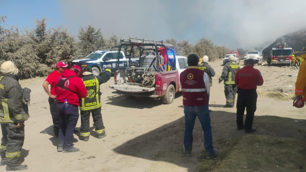 INCENDIO EN RELLENO SANITARIO DE SAN JOSÉ CHIAPA REGISTRA 70% DE CONTROL