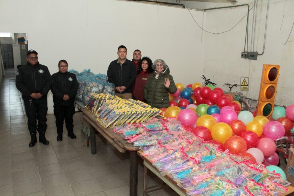 DIF San Pedro Cholula reconoce labor de trabajadores municipales